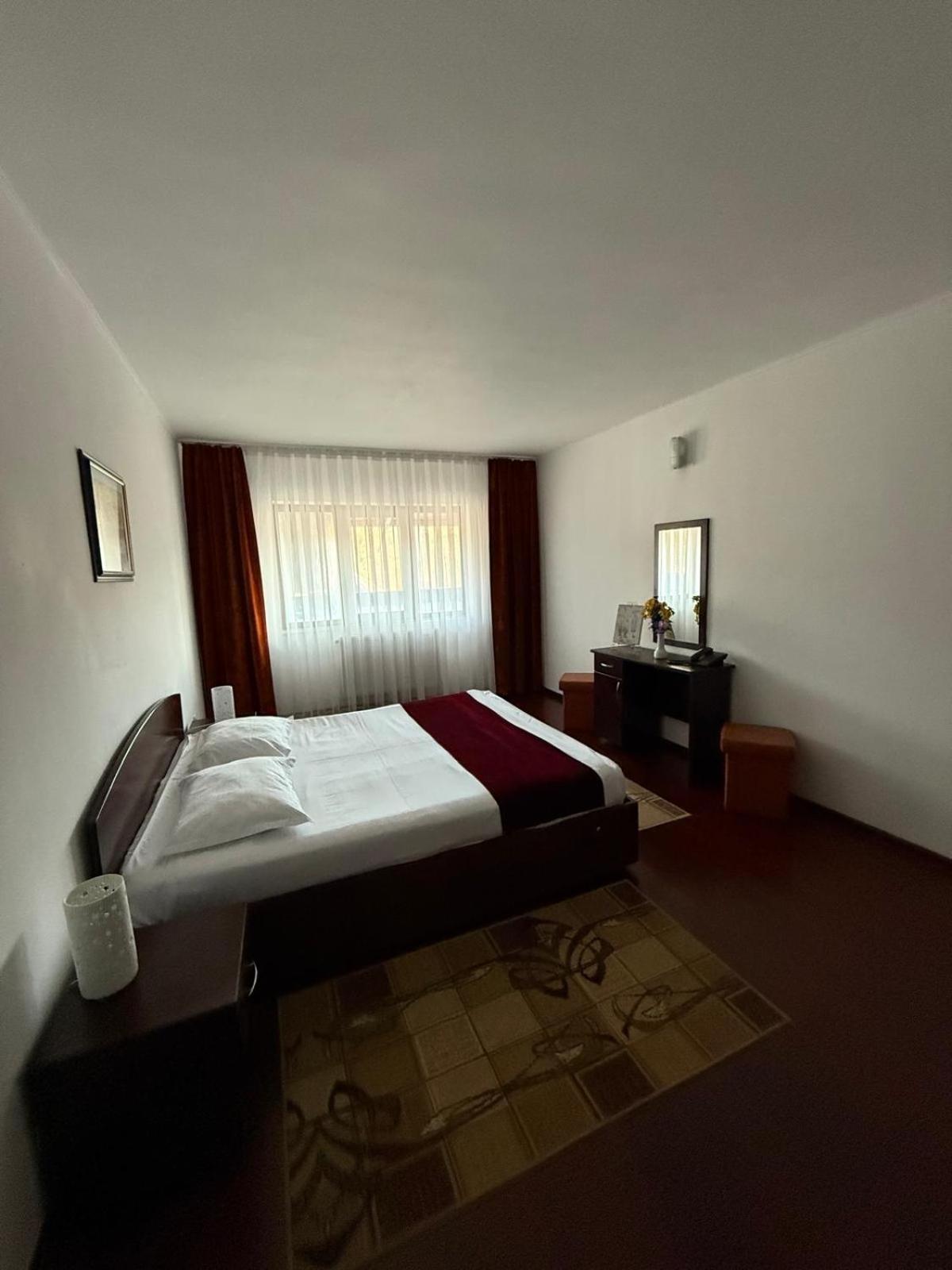 Hotel Ciric Iasi Exterior foto