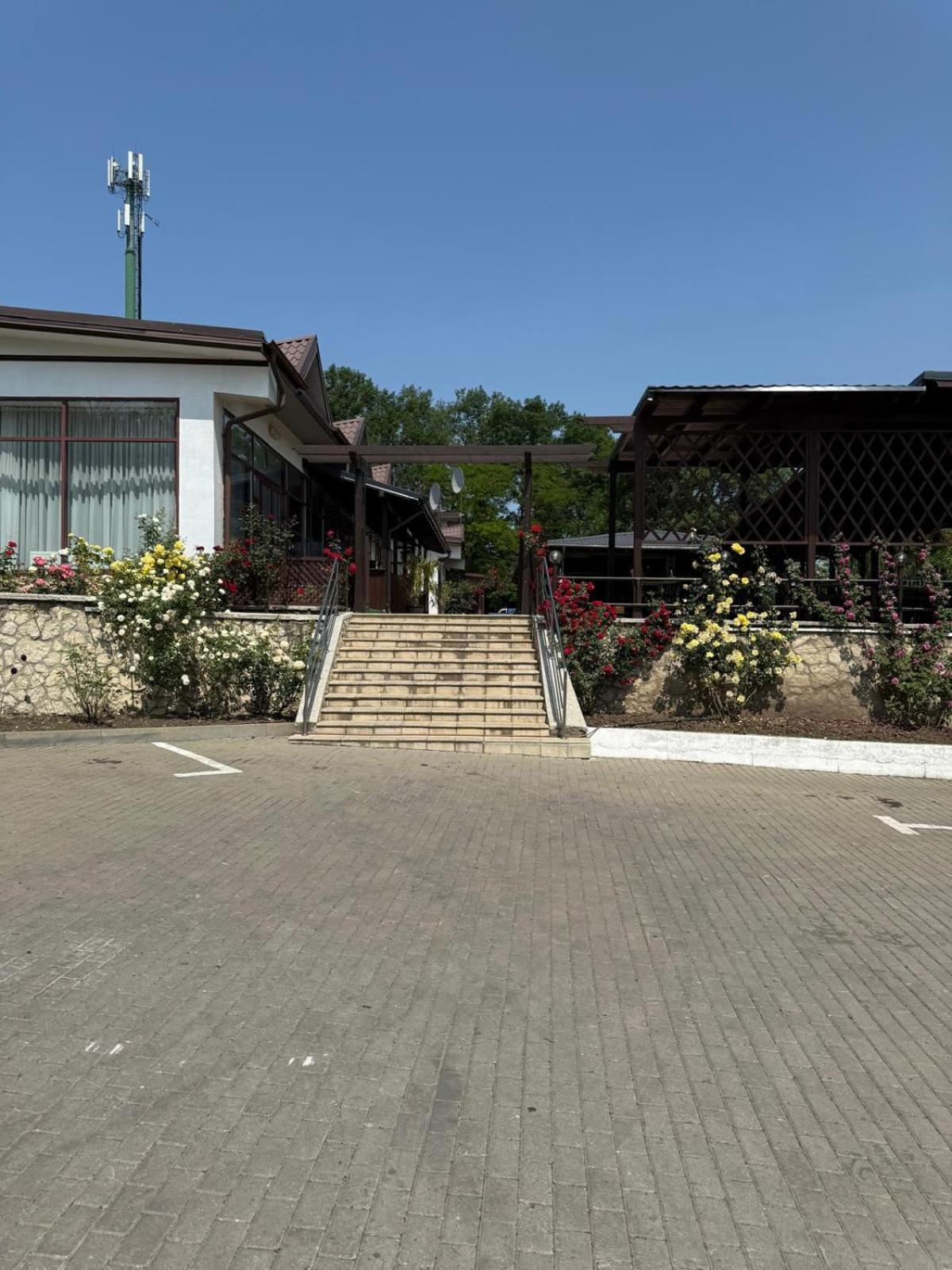 Hotel Ciric Iasi Exterior foto